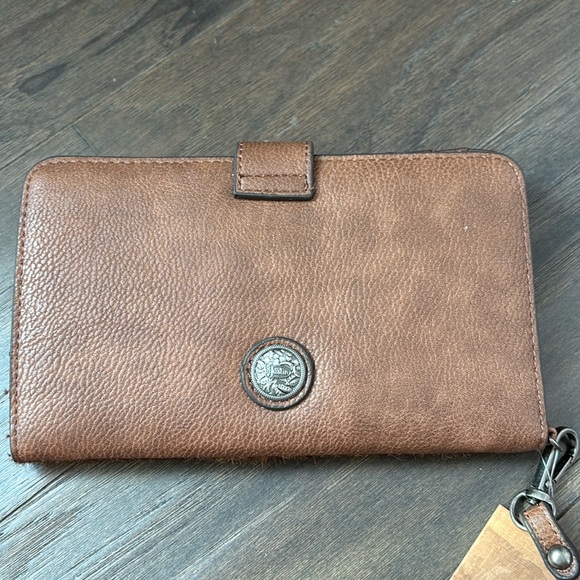 Justin Boots Wristlet/Wallet,hair hide,bone inlay,magnetic close,multisection - Picture 3 of 11